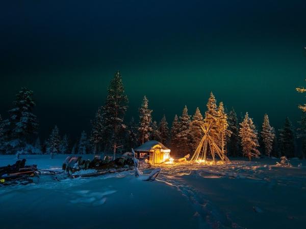 Arktis Tours - Winter Aktiv im Wilderness Hotel Inari