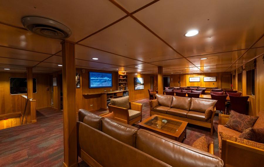Arktis Tours, Maple Lead Adventures, Cascadia Salon