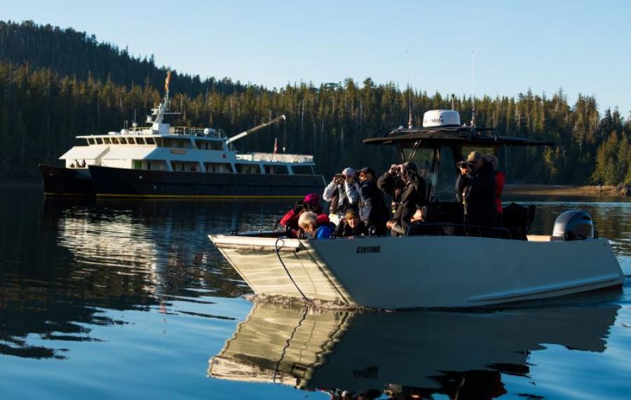 Arktis Tours, Maple Leaf Adventures, Cascadia