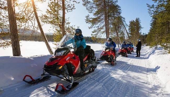 Arktis Tours - Aktivurlaub unterm Nordlicht - Wilderness Hotel Muotka