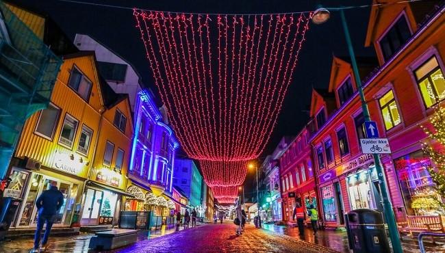 Arktis Tours - Tromsö die Polarlicht Hauptstadt Norwegens