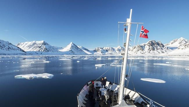 Arktis Tours - MS Sjovejen Abenteuer Spitzbergen