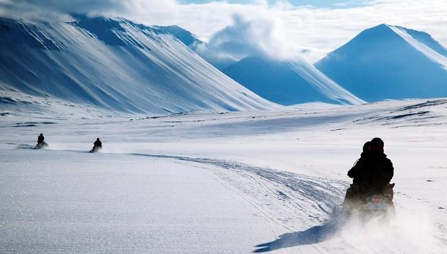 Arktis Tours Snowmobil Safari - Spitzbergens Westküste