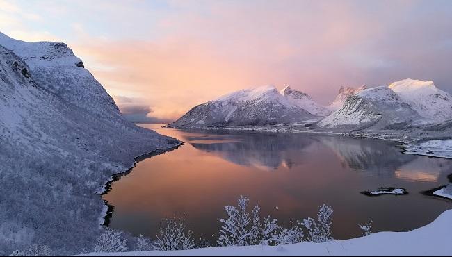 Arktis Tours Polarlichter an Norwegens Küsten – Tromsø & Senja