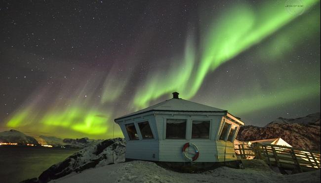 Arktis Tours Polarlichter an Norwegens Küsten – Tromsø & Senja