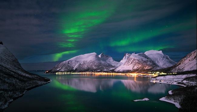 Arktis Tours Polarlichter an Norwegens Küsten – Tromsø & Senja