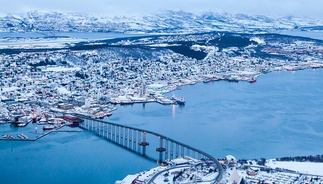 Arktis Tours Polarlichter an Norwegens Küsten – Tromsø & Senja